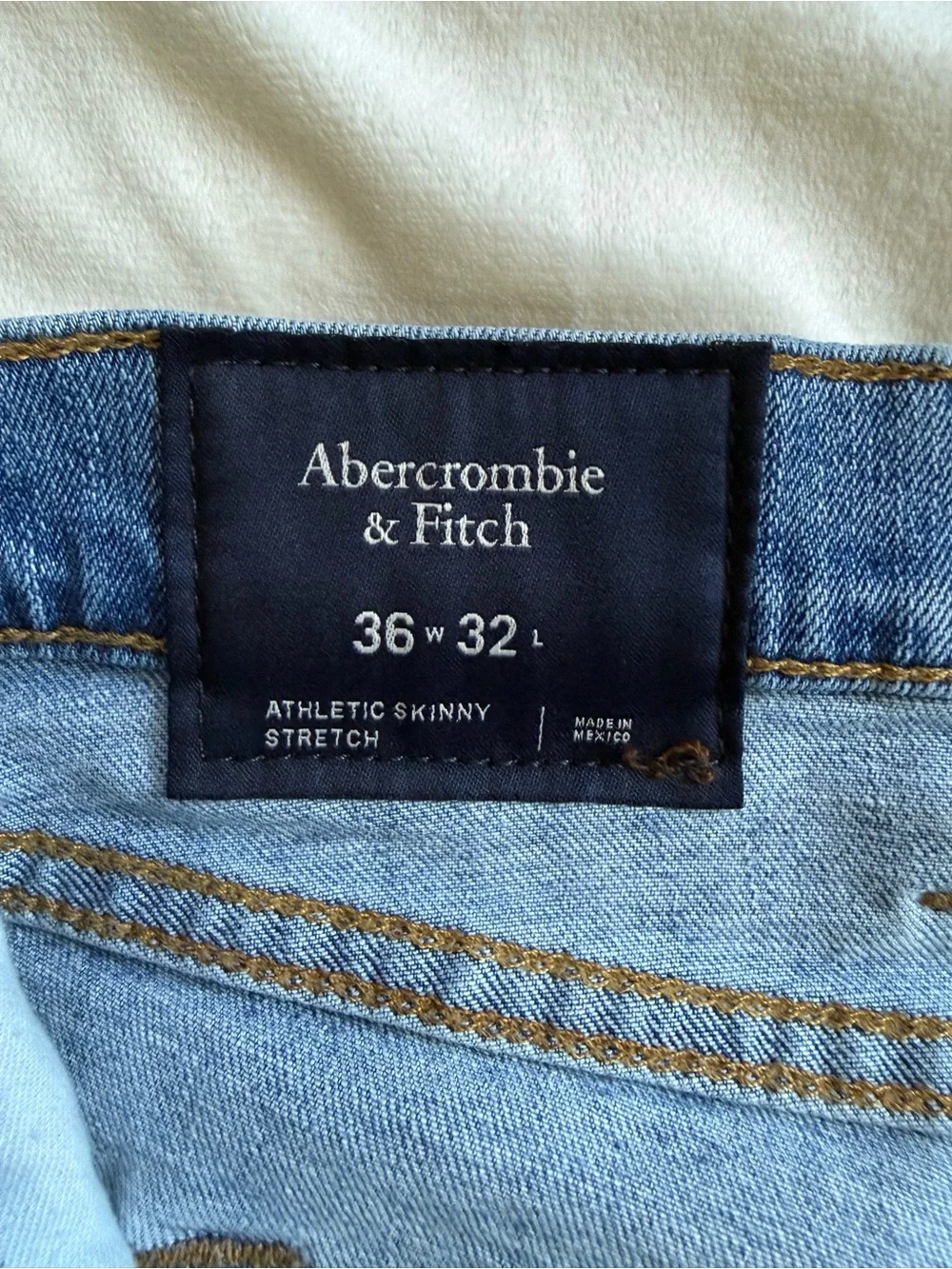 Abercrombie & Fitch Men's Athletic Skinny Stretch Jeans